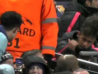 VIDEO: Neymar confronts taunti...